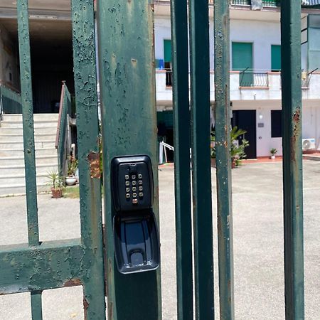 Gate 16 Room Napoli Экстерьер фото